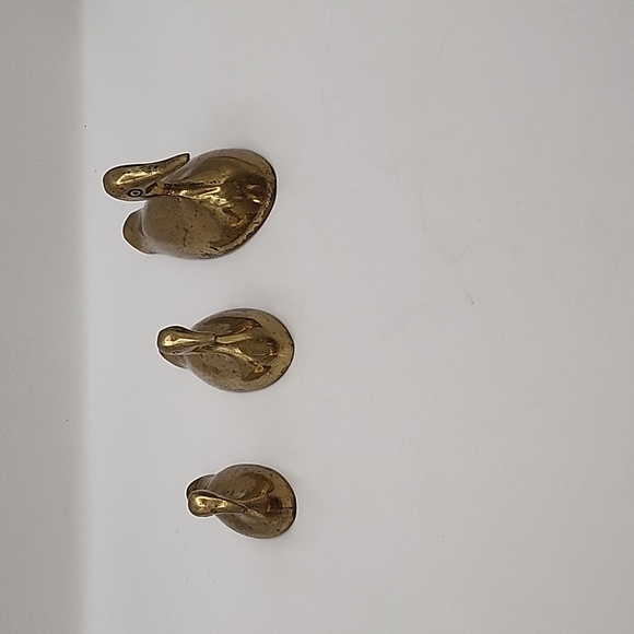 Vintage MCM Brass Ducks 4" 3.25" & 2.5" - Picture 2 of 9